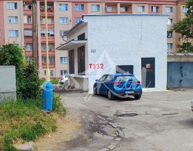 1757395545-2.jpg